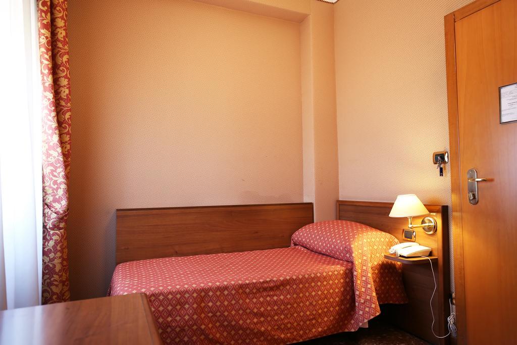 Hotel Derby Rom Rum bild